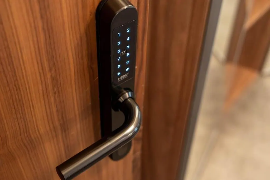 Luxueux Appartement 5 Chambre-Verifiez Le Numero Sur Les Images Brusel