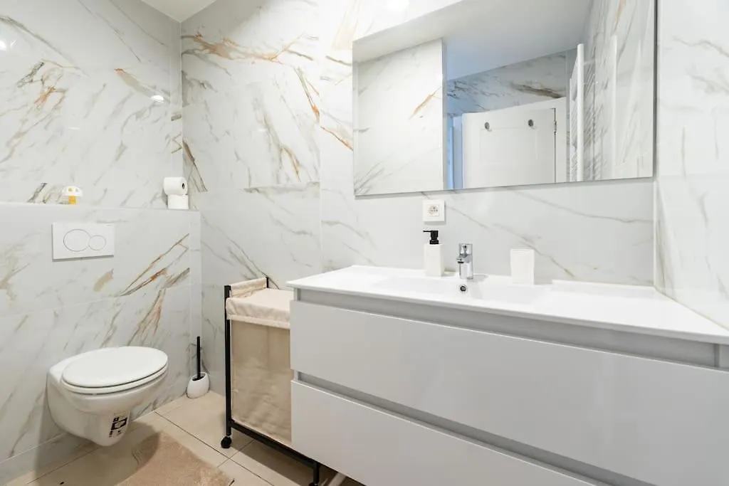 Luxueux Appartement 5 Chambre-Verifiez Le Numero Sur Les Images Brussels Apartment