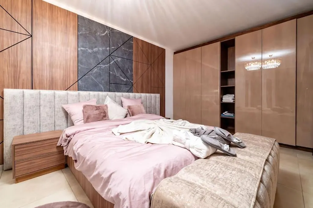 Apartment Luxueux Appartement 5 Chambre-Verifiez Le Numero Sur Les Images Brussels