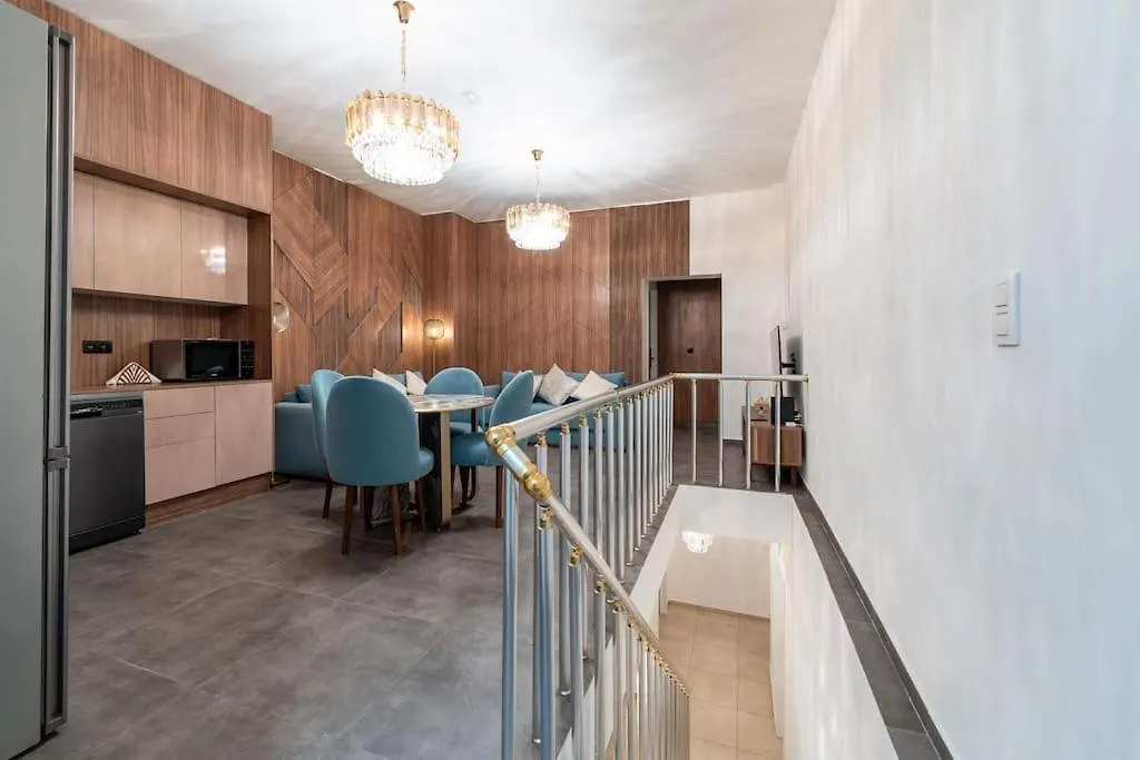 Luxueux Appartement 5 Chambre-Verifiez Le Numero Sur Les Images Brussels Apartment