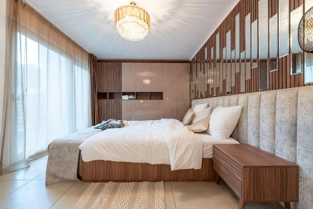 Luxueux Appartement 5 Chambre-Verifiez Le Numero Sur Les Images Brussels Belgium